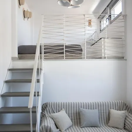 Axos Apartament *